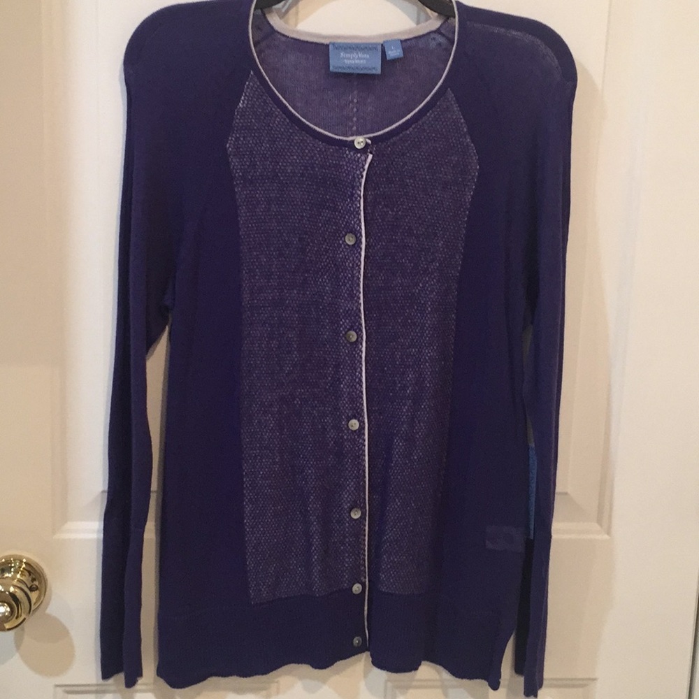 NEW!  Simply Vera Vera Wang Sweater